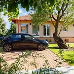 דירה Zen By Interhome רבפולופ