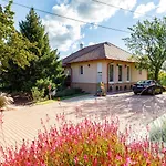 Zen By Interhome רבפולופ